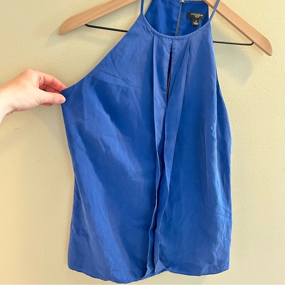 Ann Taylor Silk Tank Size 2 Blue Sleeveless Blouse Y2K Workwear Professional - Picture 2 of 10